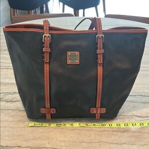 Dooney & Bourke tote Bag